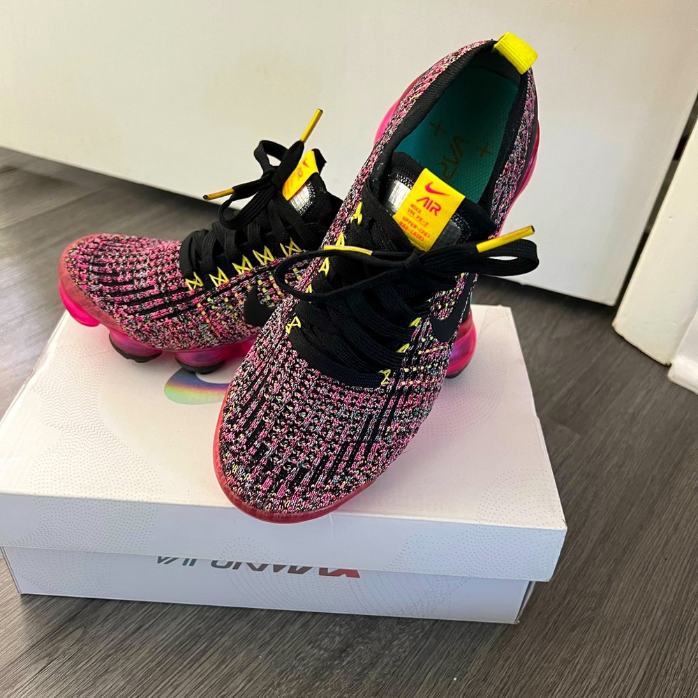 Nike air Vapormax Flyknit 3 Black Pink Blast